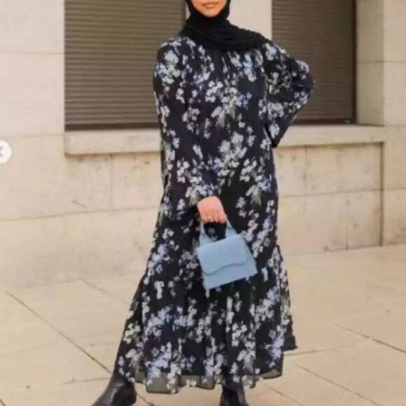 H&M Blogger Long Chiffon Dress Black Floral Large - Picture 3 of 14